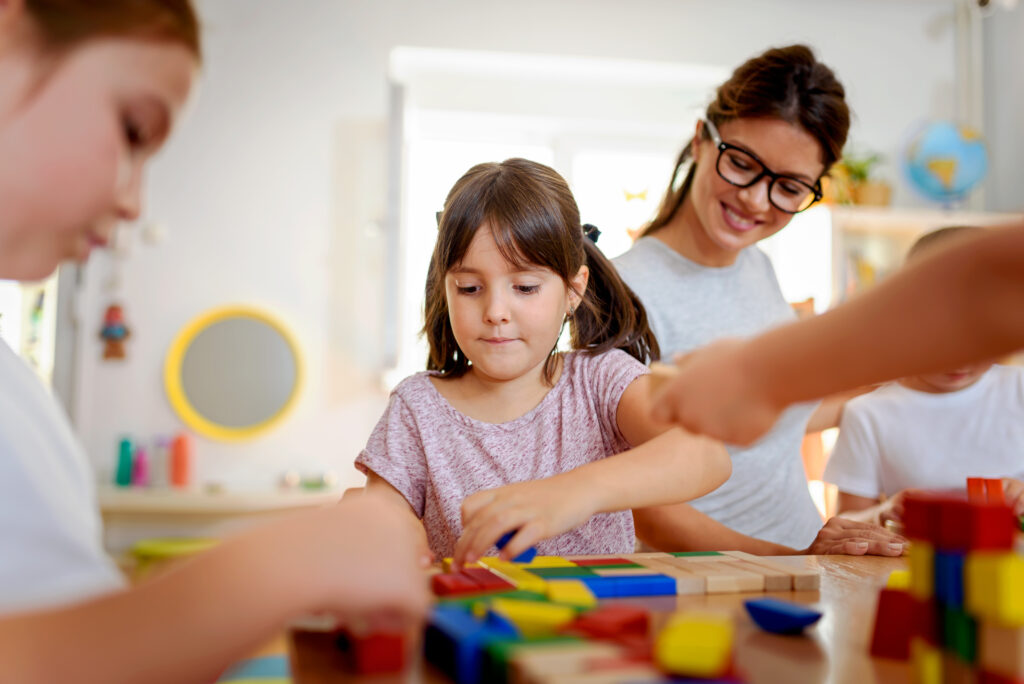 Meisje aan het spelen